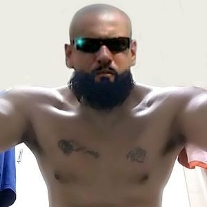 Meet your Posher, Gil